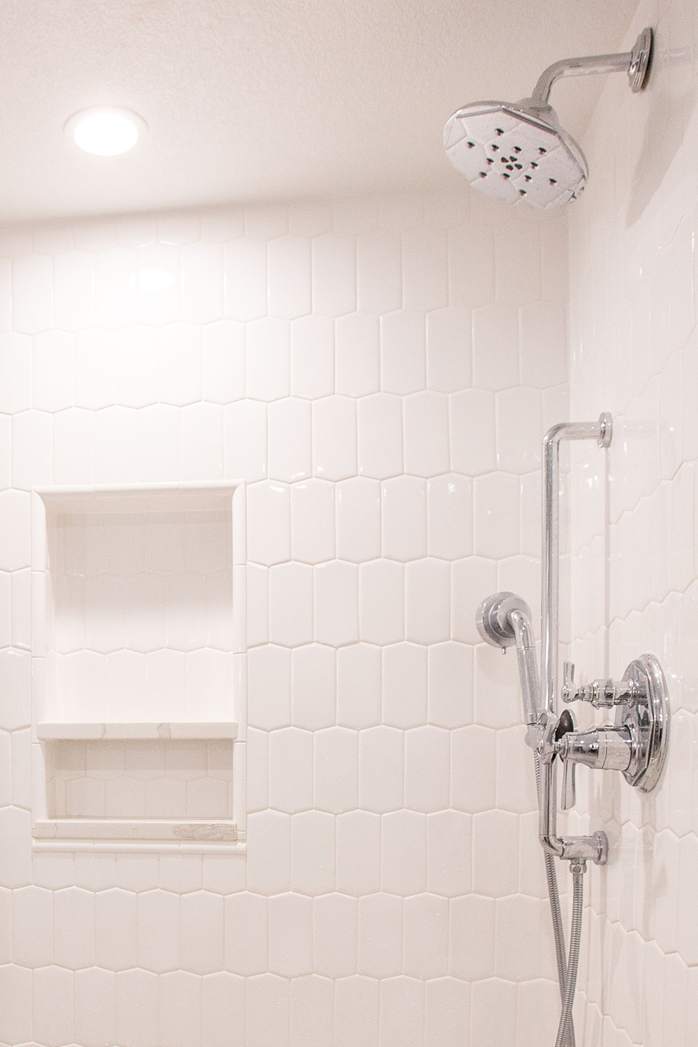 Georgeson Style Bathroom Design: Shower Tile
