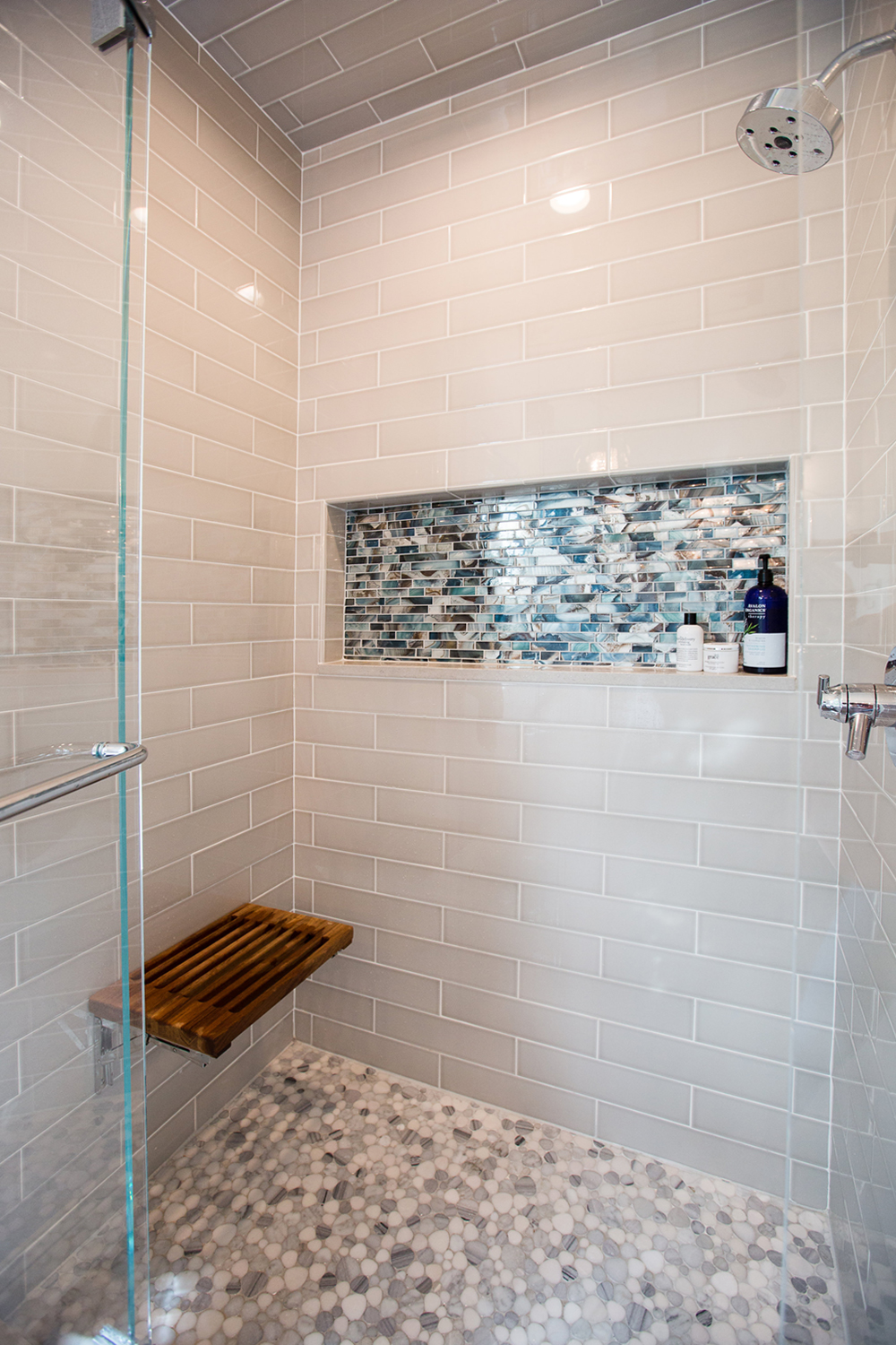 Georgeson Style Bathroom Shower Design: Tile